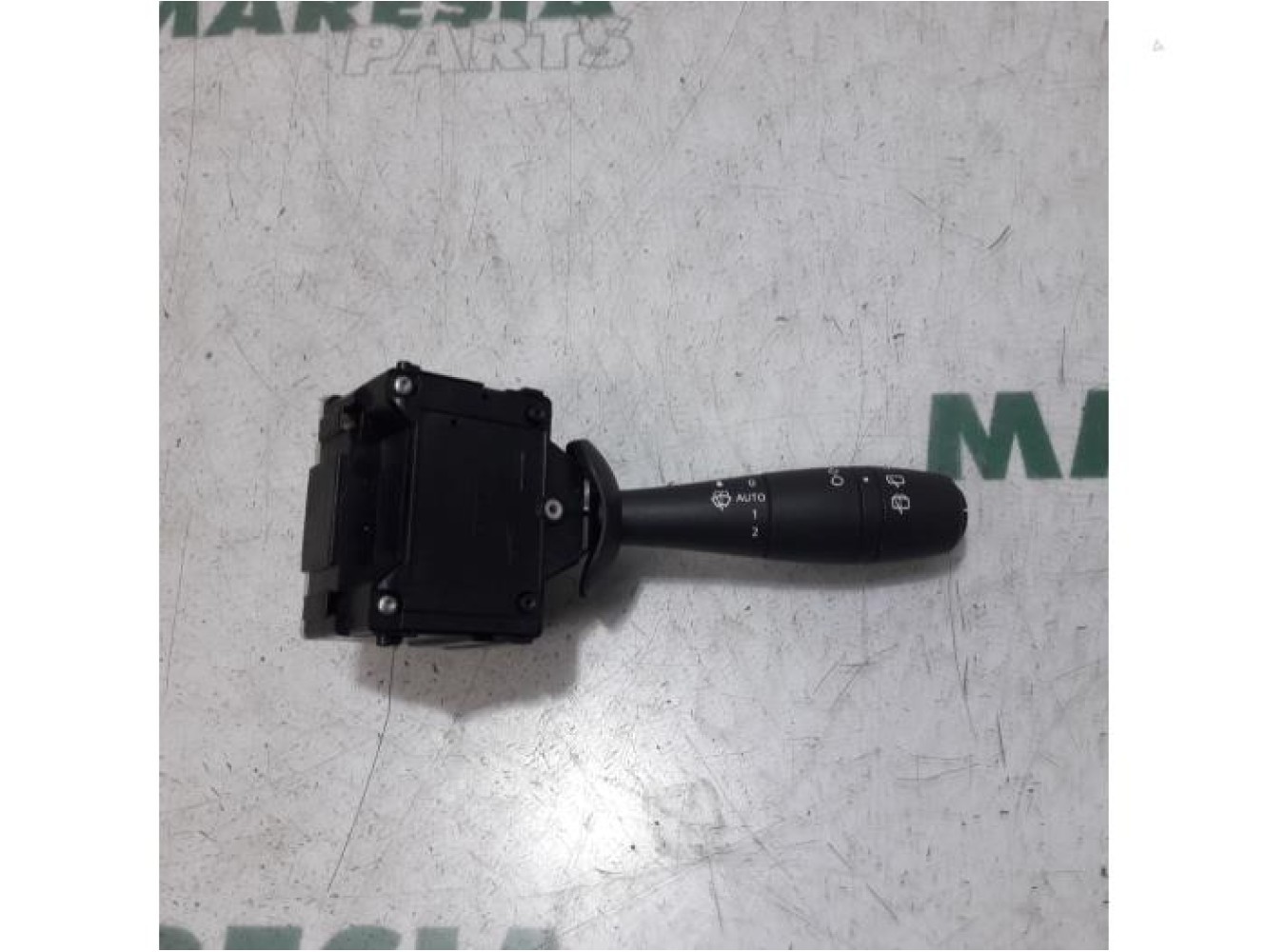 Renault - Clio - Wiper switch