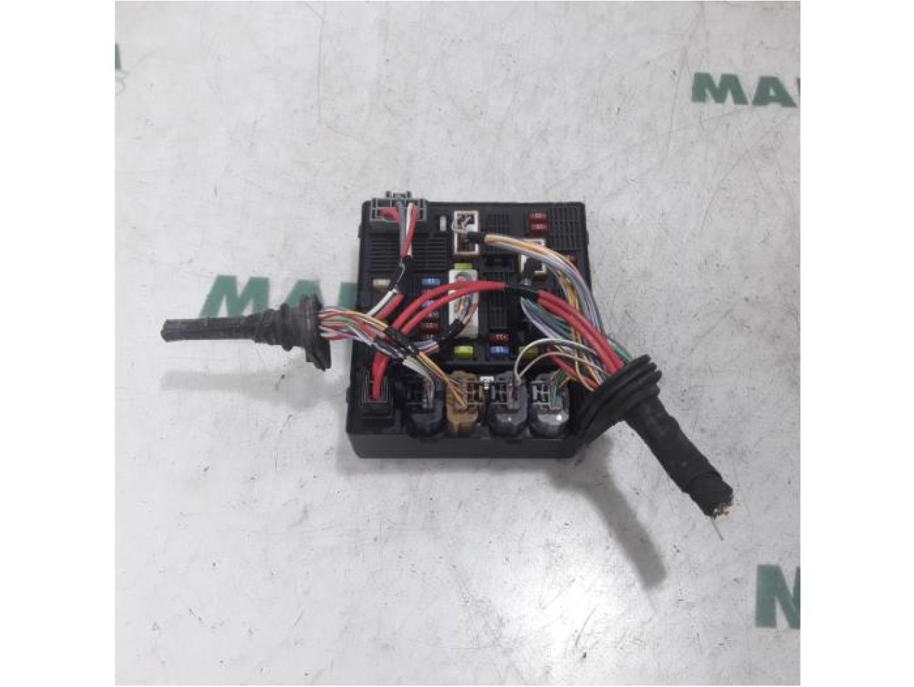 Renault - Megane Scenic - Fuse box