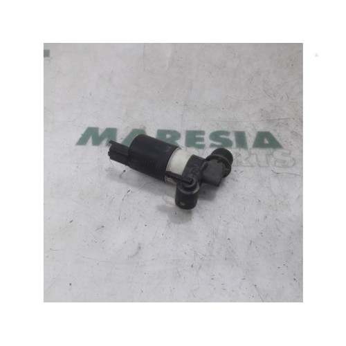 Renault - Megane Scenic - Windscreen washer pump