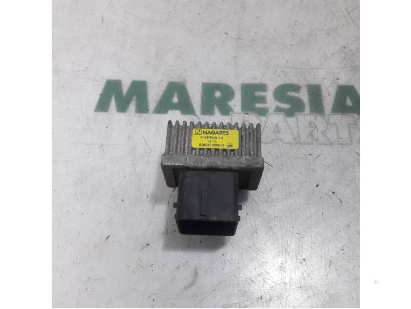 Renault - Megane Scenic - Glow plug relay