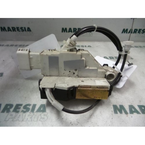 Peugeot - 407 - Door lock mechanism 4-door, front left