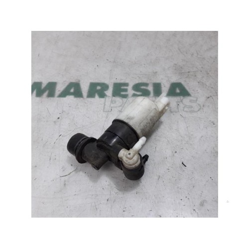 Renault - Megane Scenic - Windscreen washer pump