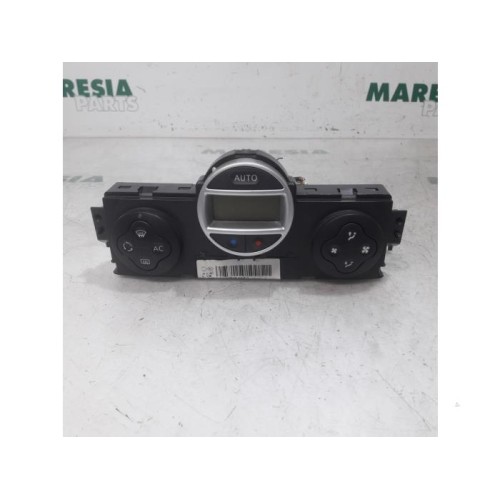 Renault - Megane Scenic - Heater control panel