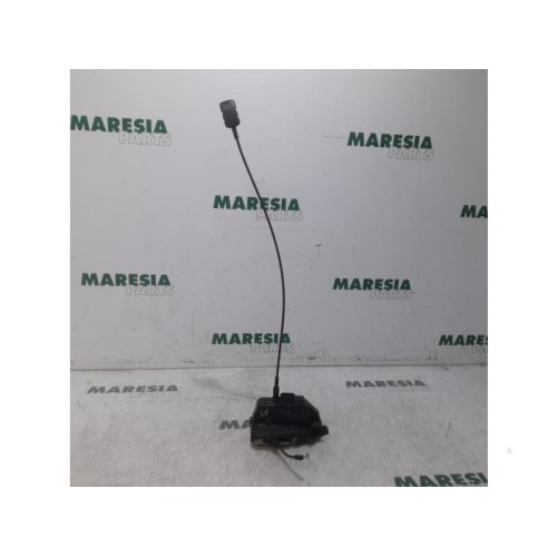 Renault - Megane Scenic - Rear door lock mechanism 4-door, left