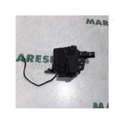 Renault - Megane Scenic - Wiper switch