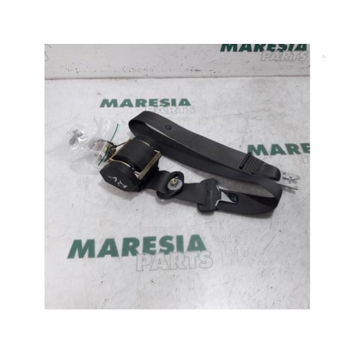 Renault - Megane Scenic - Front seatbelt, right