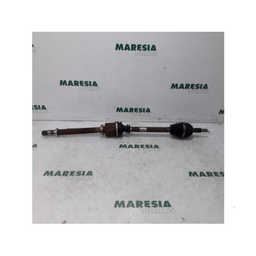 Renault - Megane Scenic - Front drive shaft, right