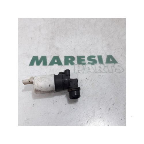 Peugeot - 307 - Windscreen washer pump