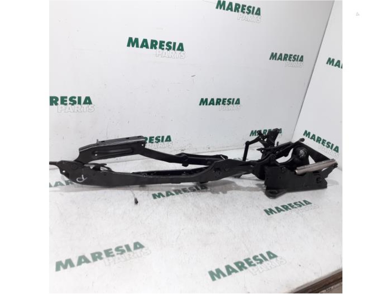 Peugeot - 307 - Convertible top hinge