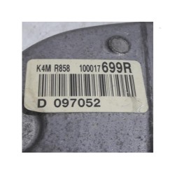 Renault - Megane - Couvercle de distribution
