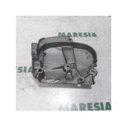 Renault - Megane - Couvercle de distribution