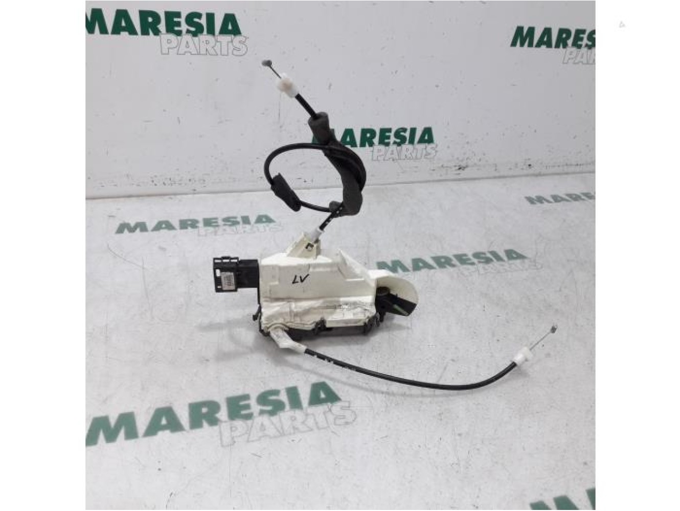 Citroen - C5 - Door lock mechanism 4-door, front left
