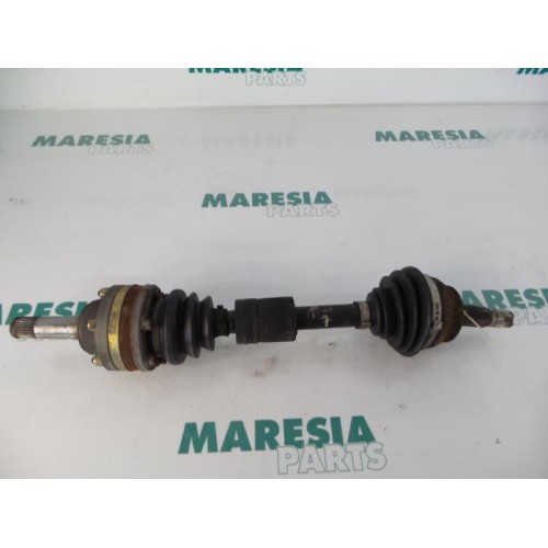 Alfa Romeo - 147 - Antriebswelle links vorne