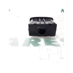 Renault - Kangoo - AUX / USB connection