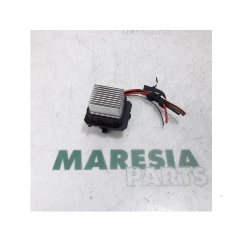 Renault - Clio - Heater resistor