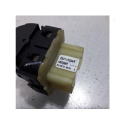 Renault - Clio - Multi-functional window switch