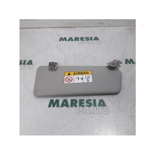 Renault - Clio - Sun visor