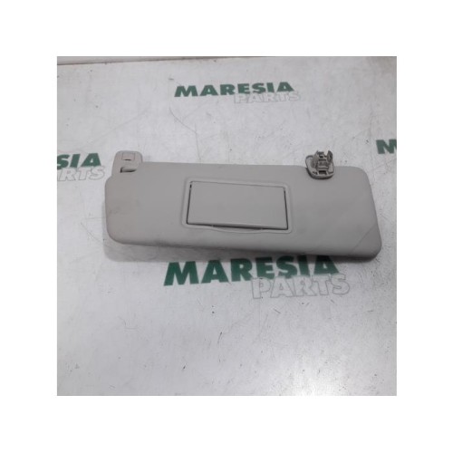 Renault - Clio - Sun visor