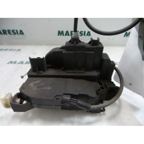 Renault - Clio - Door lock mechanism 4-door, front left