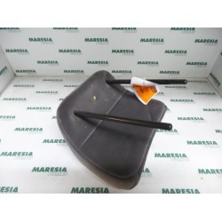 Peugeot - 407 - Headrest