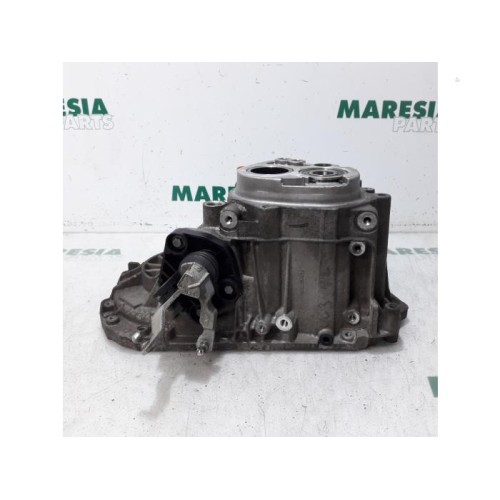 Renault - Clio - Gearbox casing