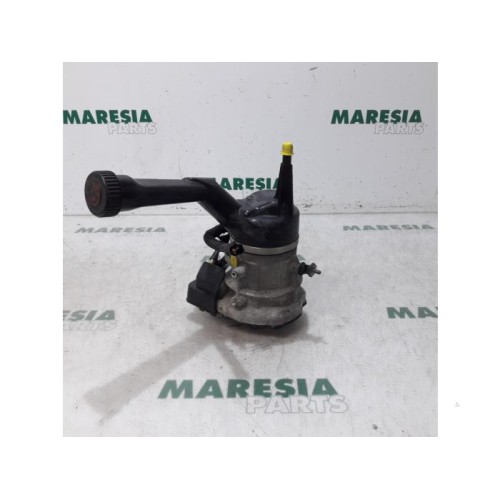 Peugeot - 308 - Power steering pump