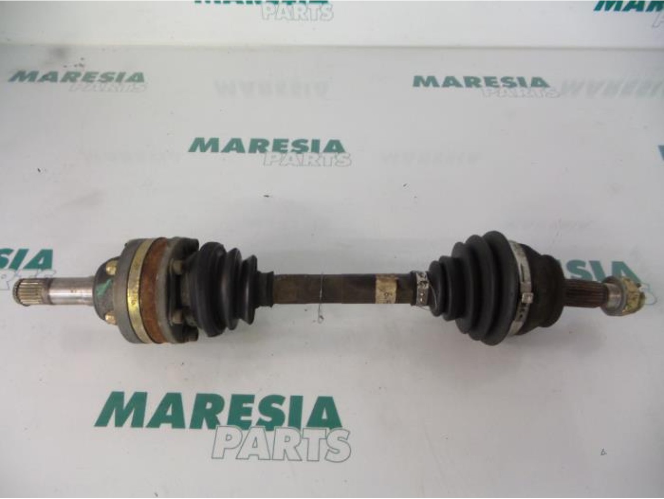Alfa Romeo - 145/146 - Aandrijfas links-voor