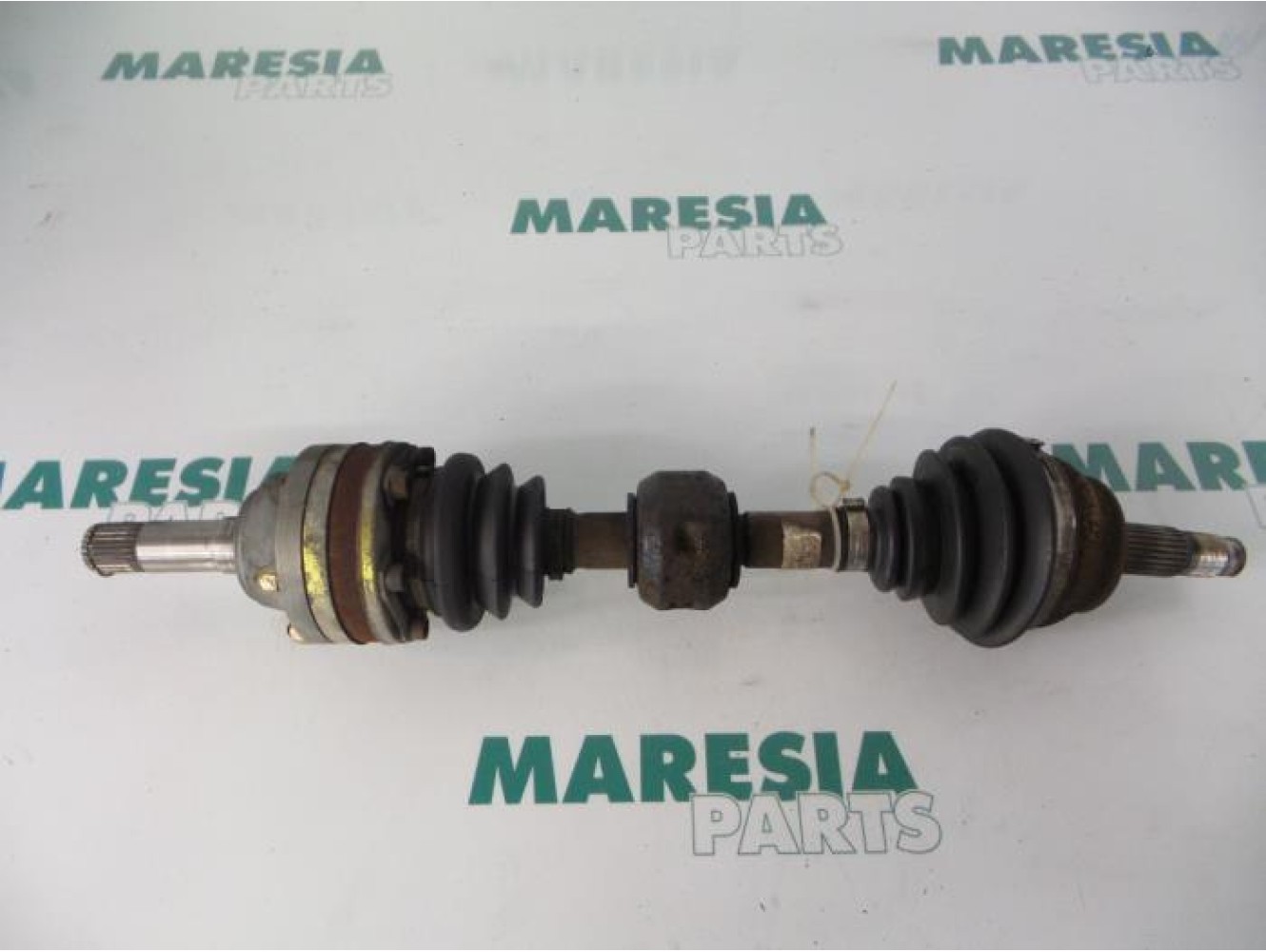 Alfa Romeo - 145/146 - Aandrijfas links-voor