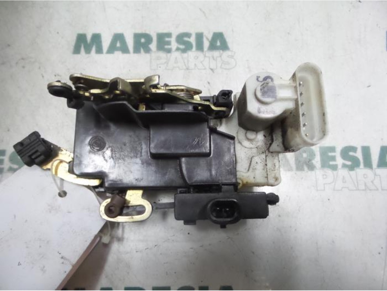 Lancia - Lybra - Front door lock mechanism 4-door, right
