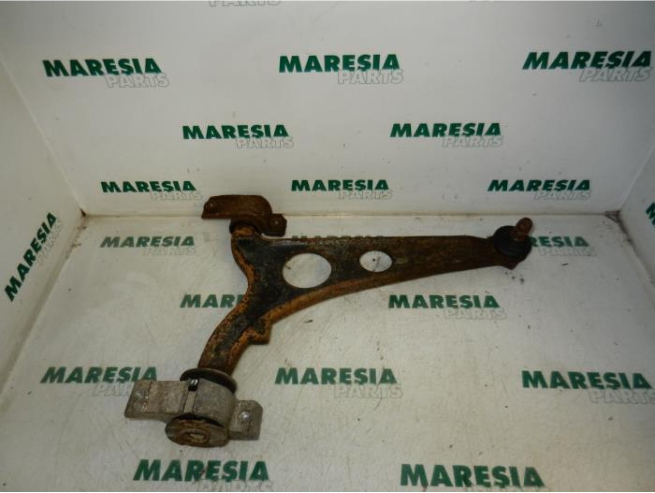 Lancia - Lybra - Front lower wishbone, right