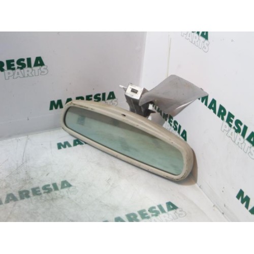 Renault - Megane - Rear view mirror