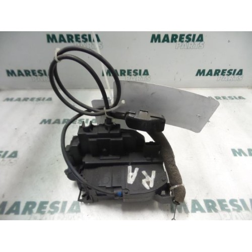 Renault - Clio - Rear door mechanism 4-door, right