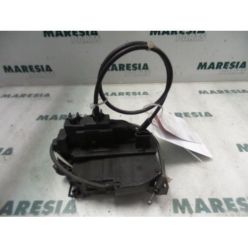 Renault - Clio - Rear door mechanism 4-door, right