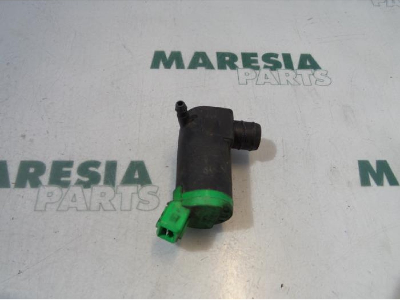 Peugeot - 206 - Scheibensprüherpumpe vorne
