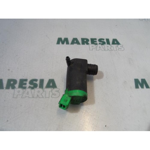 Peugeot - 206 - Scheibensprüherpumpe vorne