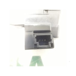 Peugeot - 308 - Tailgate lock mechanism