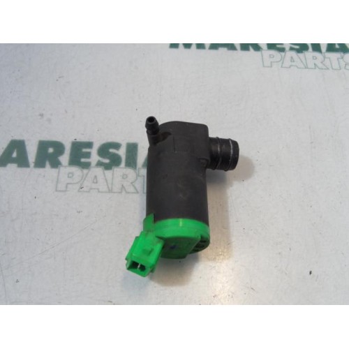 Peugeot - 206 - Scheibensprüherpumpe vorne
