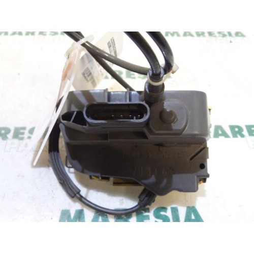 Renault - Megane Scenic - Rear door mechanism 4-door, right