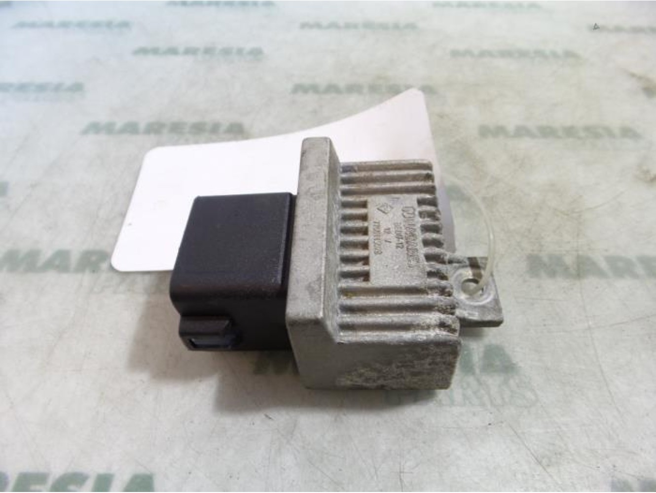 Renault - Megane Scenic - Glow plug relay