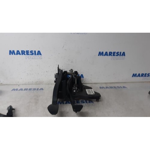 Peugeot - 508 - Brake pedal