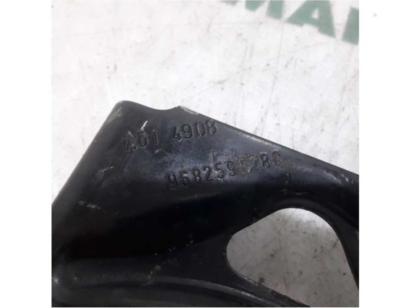 Citroen - C5 - Front upper wishbone, left