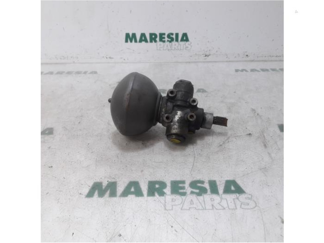 Citroen - C5 - Suspension sphere