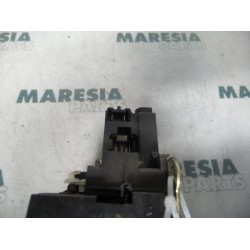 Renault - Megane Scenic - Front door lock mechanism 4-door, right