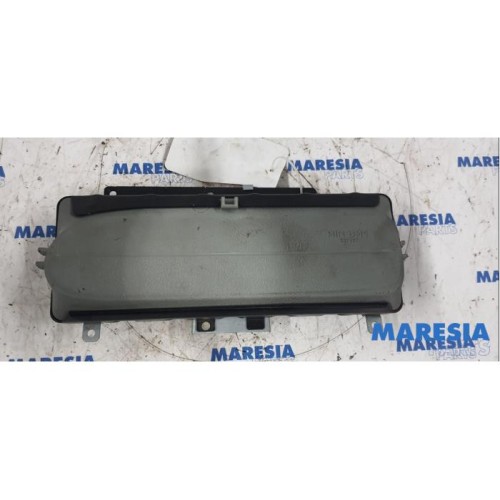 Renault - Megane Scenic - Right airbag (dashboard)
