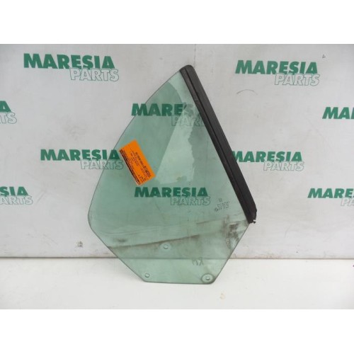 Peugeot - 206 - Window 2-door, rear right
