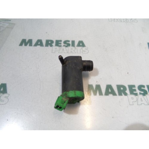 Peugeot - 206 - Scheibensprüherpumpe vorne