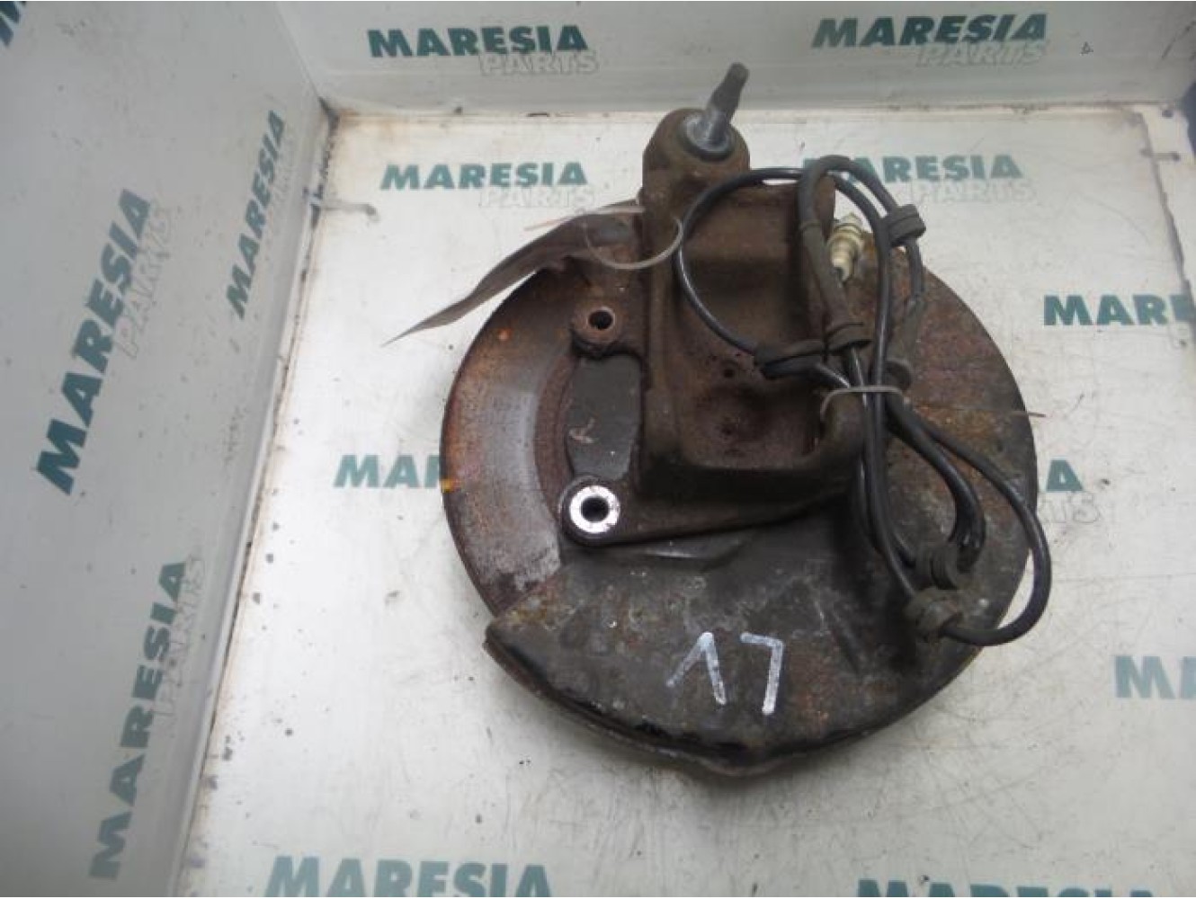 Alfa Romeo - 147 - Fusee links-achter