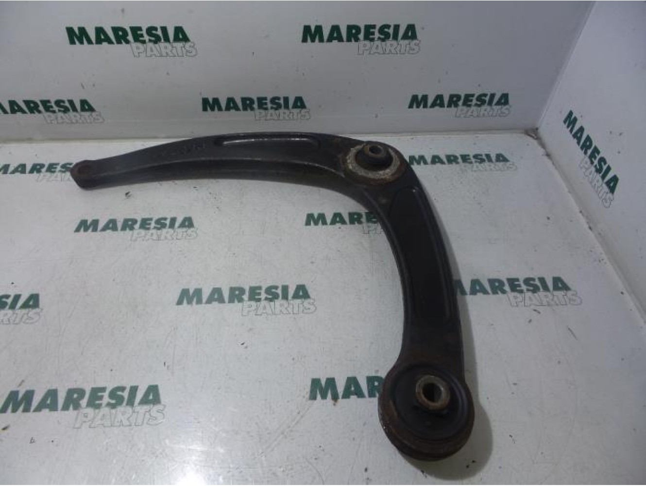 Citroen - C4 - Front lower wishbone, left