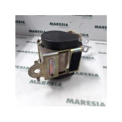 Peugeot - 607 - Rear seatbelt, centre