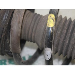 Renault - Megane Scenic - Front shock absorber rod, right
